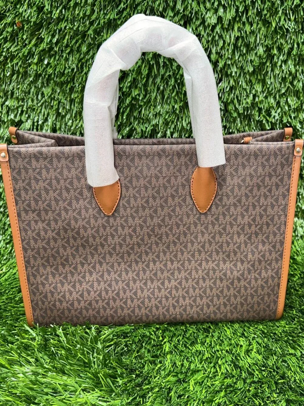 MICHAEL KORS WOMAN HAND BAG PURSE